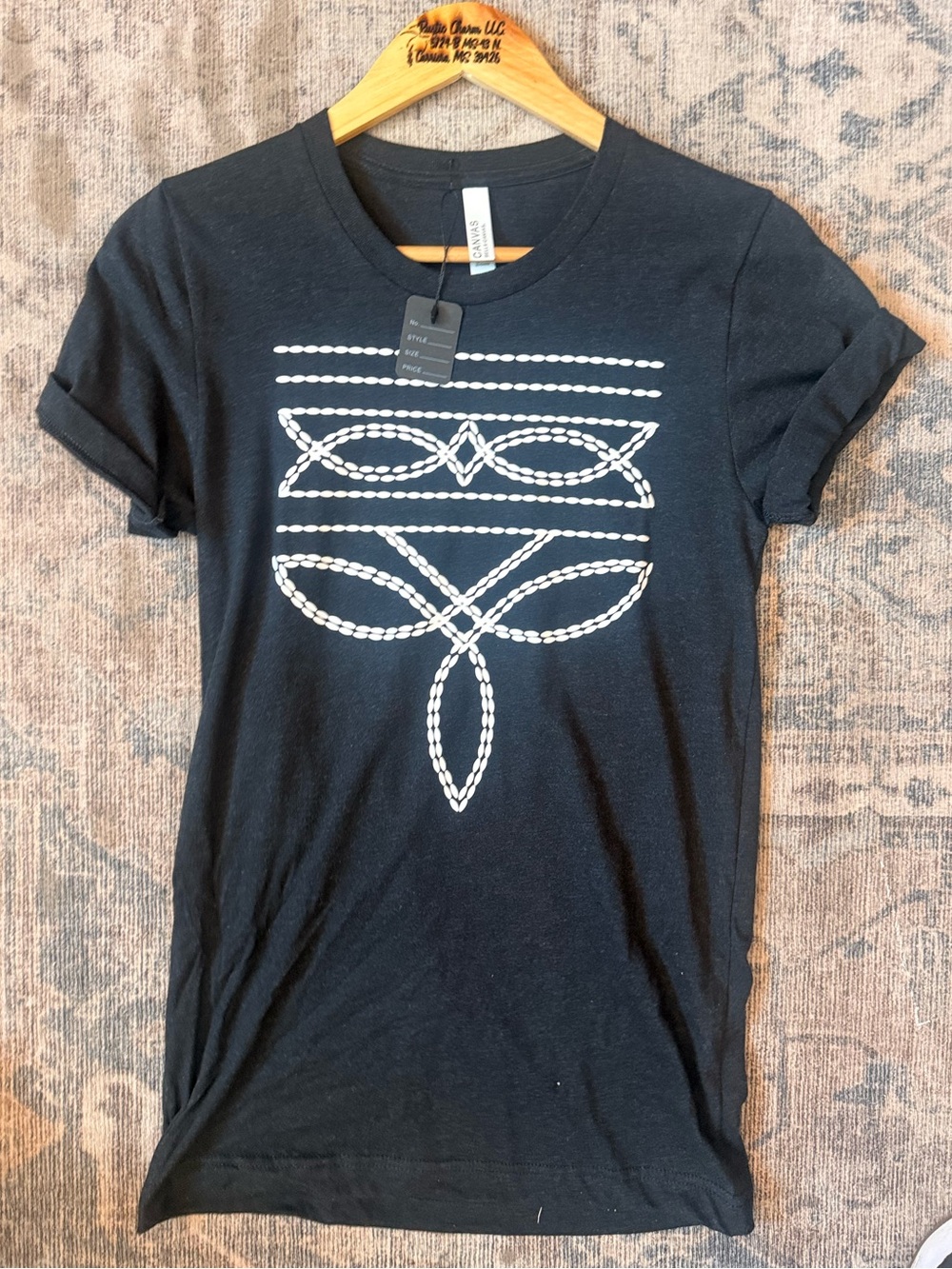 Black Graphic Short Sleeve Women’s Tee - Unbranded